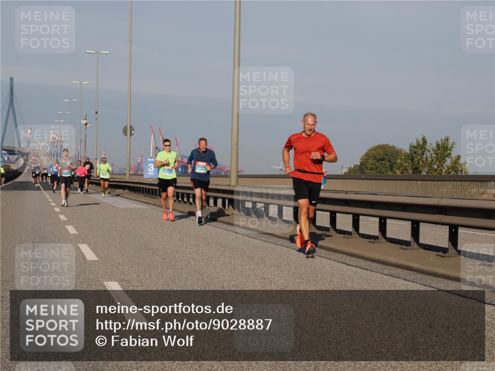 03.10.2025 - Köhlbrandbrückenlauf Fabian Wolf http://msf.ph/oto/9028887 03.10.2025 09:44:02 Position 3 3 meine-sportfotos.de