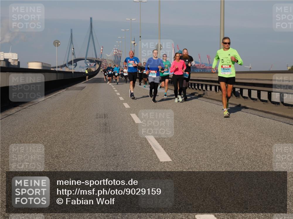 03.10.2025 - Köhlbrandbrückenlauf Fabian Wolf http://msf.ph/oto/9029159 03.10.2025 09:44:12 Position 3 1079 meine-sportfotos.de