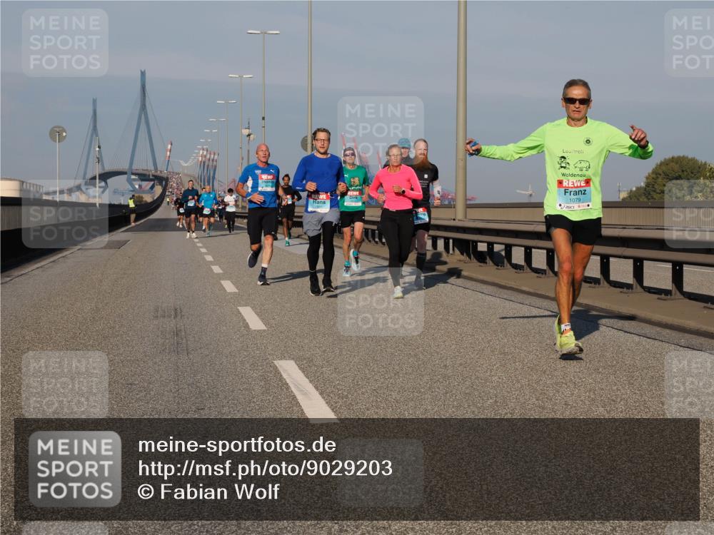 03.10.2025 - Köhlbrandbrückenlauf Fabian Wolf http://msf.ph/oto/9029203 03.10.2025 09:44:13 Position 3 1079 meine-sportfotos.de