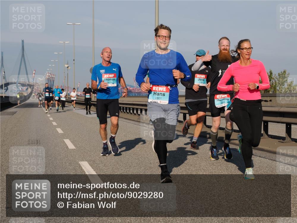 03.10.2025 - Köhlbrandbrückenlauf Fabian Wolf http://msf.ph/oto/9029280 03.10.2025 09:44:16 Position 3 3079, 2801, 1135, 3335 meine-sportfotos.de