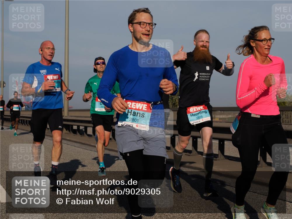03.10.2025 - Köhlbrandbrückenlauf Fabian Wolf http://msf.ph/oto/9029305 03.10.2025 09:44:16 Position 3 281, 2801, 3335 meine-sportfotos.de