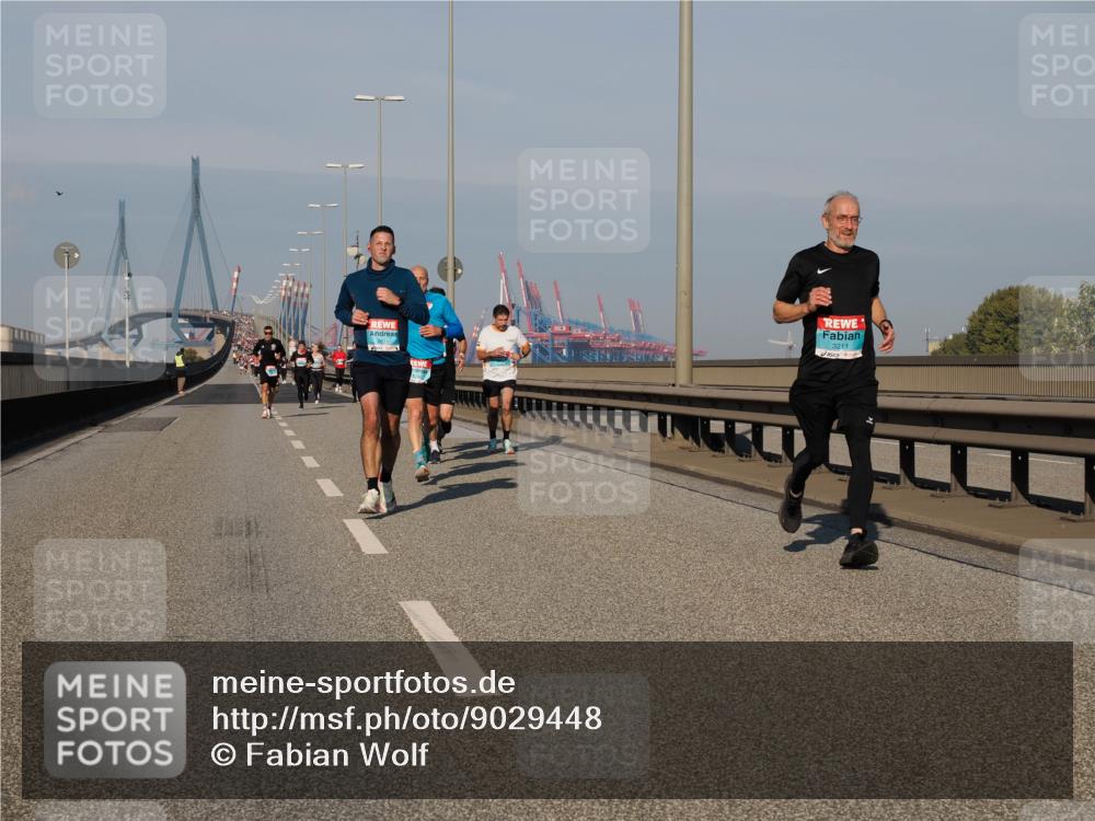03.10.2025 - Köhlbrandbrückenlauf Fabian Wolf http://msf.ph/oto/9029448 03.10.2025 09:44:23 Position 3 3211 meine-sportfotos.de