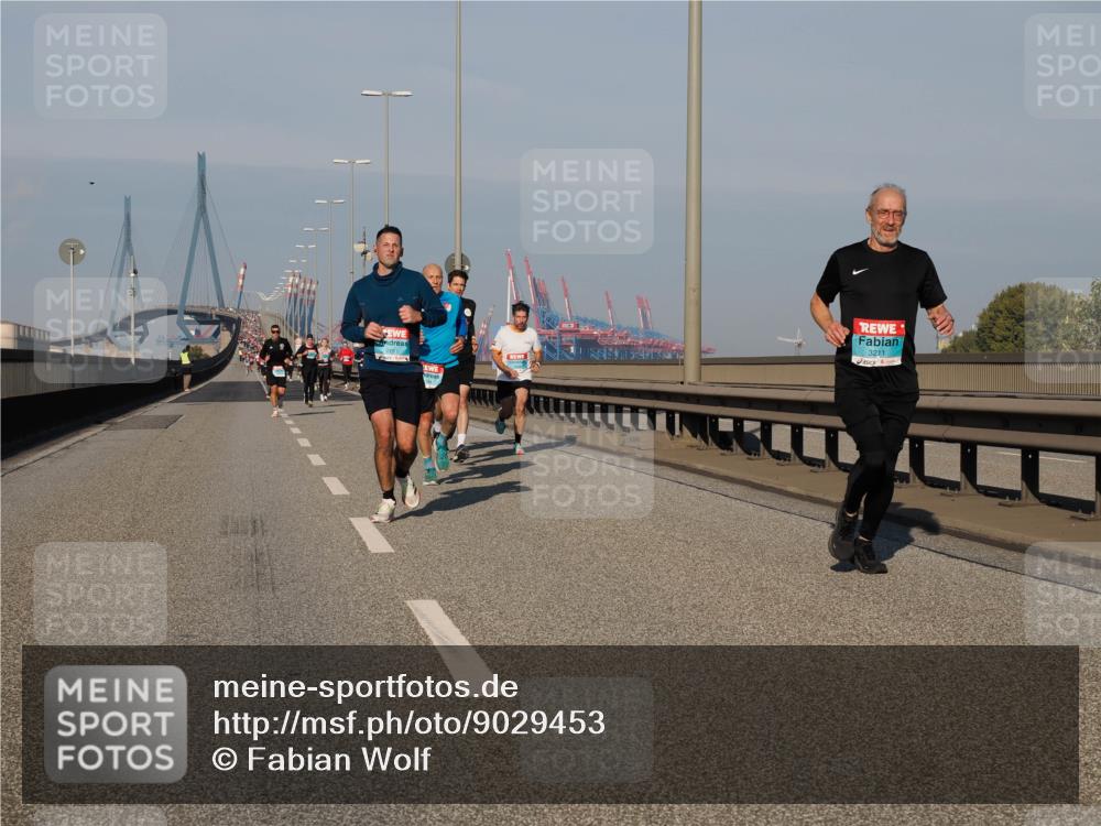 03.10.2025 - Köhlbrandbrückenlauf Fabian Wolf http://msf.ph/oto/9029453 03.10.2025 09:44:23 Position 3 2811, 3211 meine-sportfotos.de