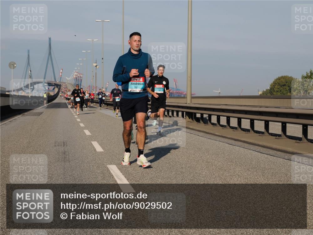 03.10.2025 - Köhlbrandbrückenlauf Fabian Wolf http://msf.ph/oto/9029502 03.10.2025 09:44:25 Position 3 2811, 3183 meine-sportfotos.de