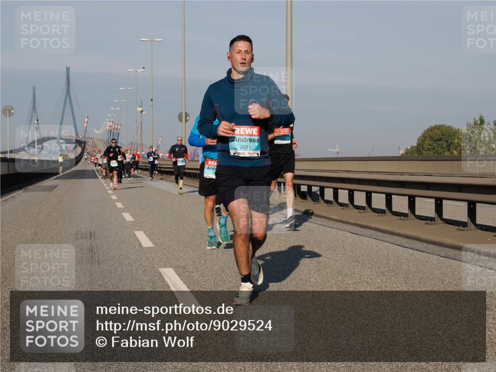 03.10.2025 - Köhlbrandbrückenlauf Fabian Wolf http://msf.ph/oto/9029524 03.10.2025 09:44:25 Position 3 2811 meine-sportfotos.de