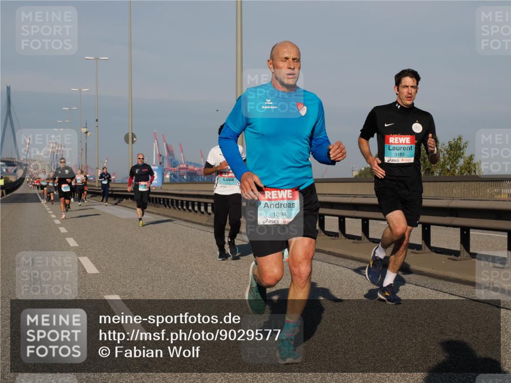 03.10.2025 - Köhlbrandbrückenlauf Fabian Wolf http://msf.ph/oto/9029577 03.10.2025 09:44:27 Position 3 1112, 1094, 3183 meine-sportfotos.de
