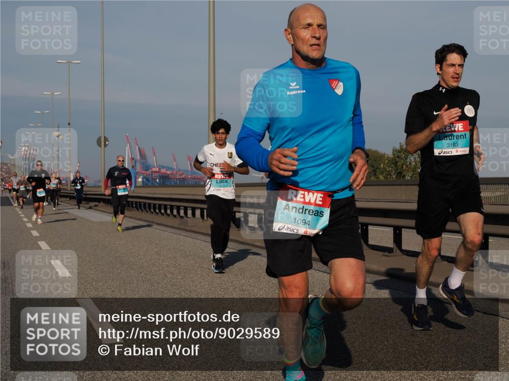 03.10.2025 - Köhlbrandbrückenlauf Fabian Wolf http://msf.ph/oto/9029589 03.10.2025 09:44:27 Position 3 1112, 1094, 3183 meine-sportfotos.de