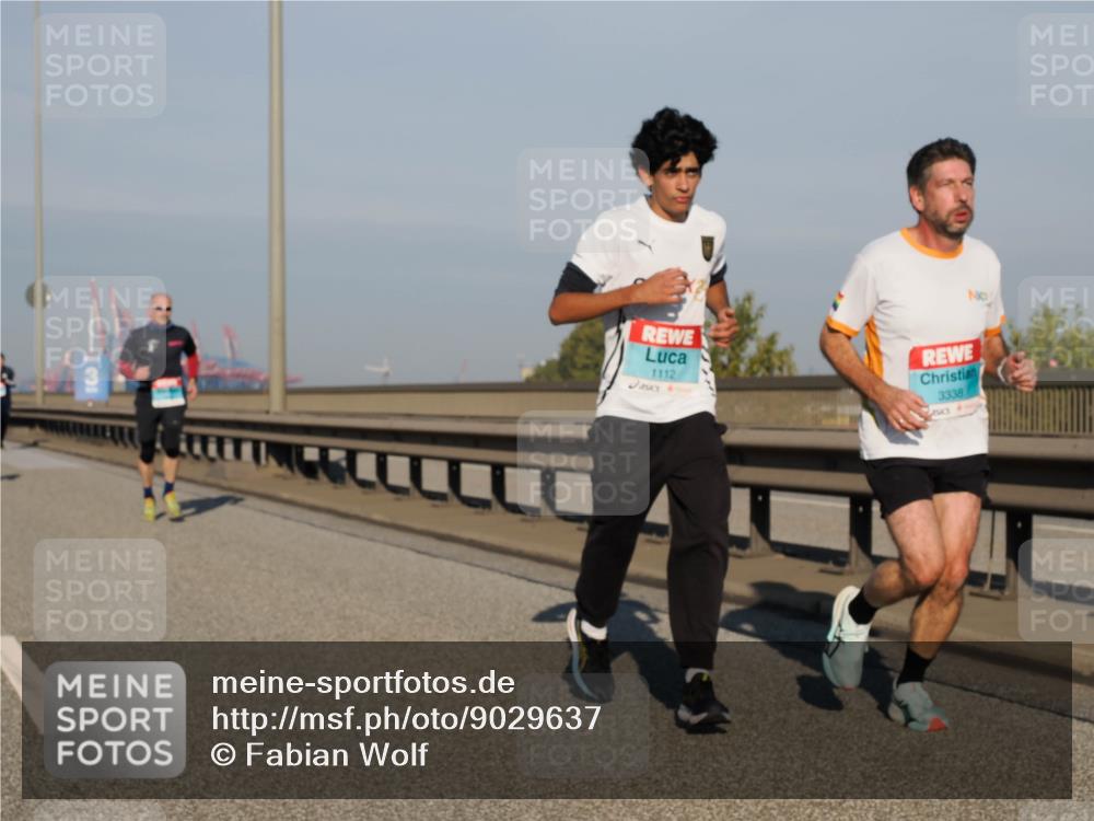 03.10.2025 - Köhlbrandbrückenlauf Fabian Wolf http://msf.ph/oto/9029637 03.10.2025 09:44:29 Position 3 1112, 3338 meine-sportfotos.de