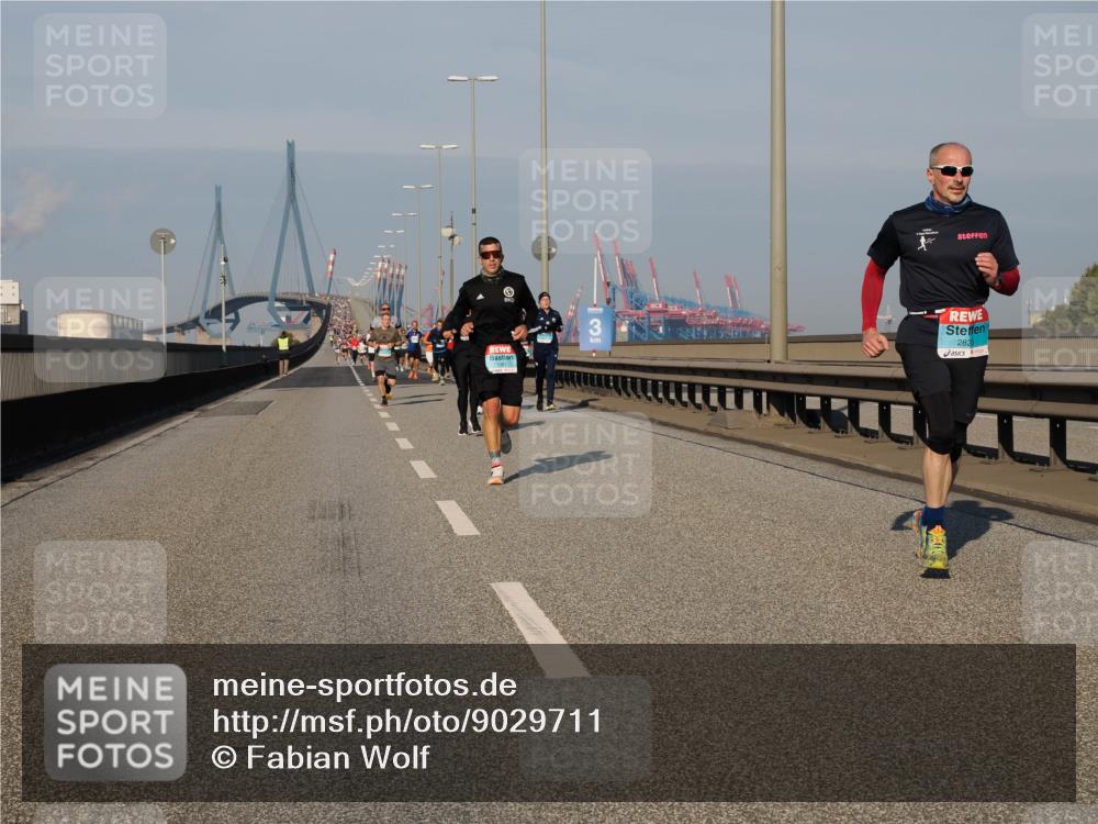 03.10.2025 - Köhlbrandbrückenlauf Fabian Wolf http://msf.ph/oto/9029711 03.10.2025 09:44:32 Position 3 3, 2820 meine-sportfotos.de