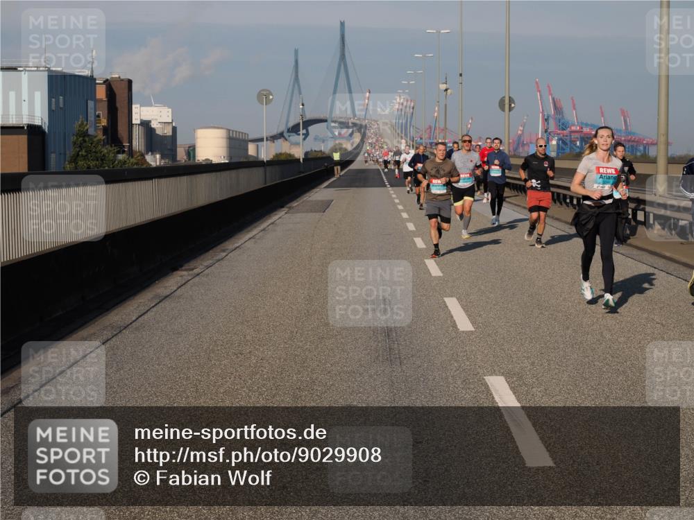 03.10.2025 - Köhlbrandbrückenlauf Fabian Wolf http://msf.ph/oto/9029908 03.10.2025 09:44:38 Position 3  meine-sportfotos.de