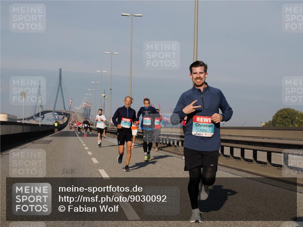 03.10.2025 - Köhlbrandbrückenlauf Fabian Wolf http://msf.ph/oto/9030092 03.10.2025 09:44:45 Position 3 1052 meine-sportfotos.de