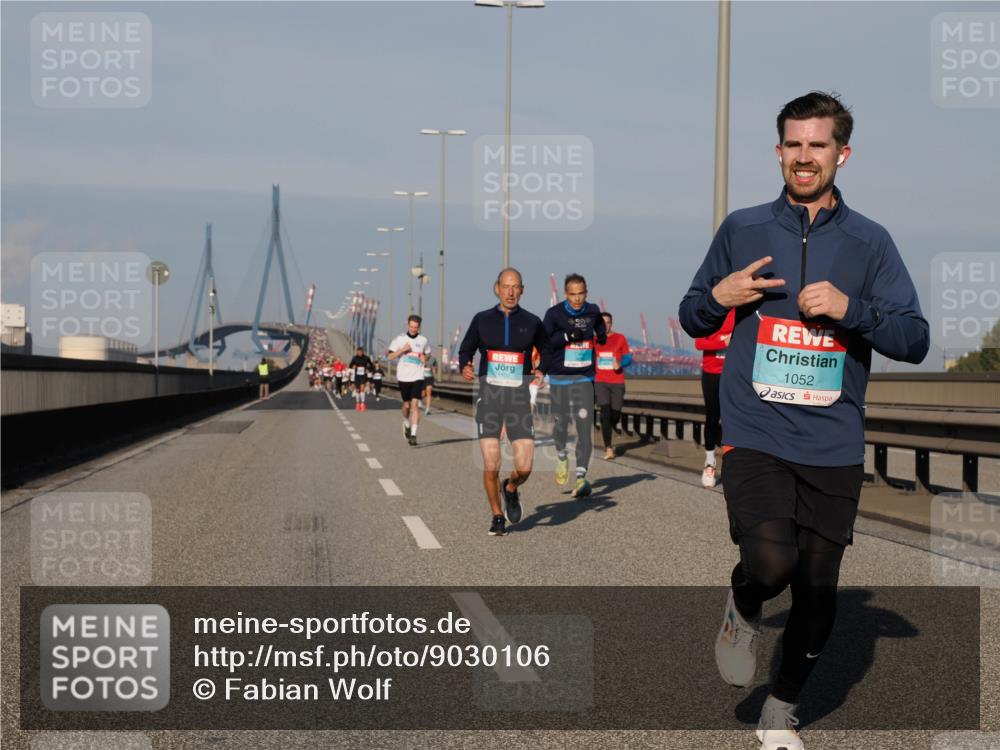 03.10.2025 - Köhlbrandbrückenlauf Fabian Wolf http://msf.ph/oto/9030106 03.10.2025 09:44:45 Position 3 1052 meine-sportfotos.de