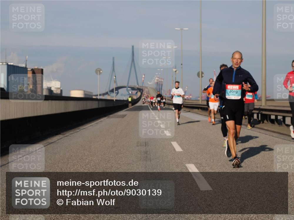 03.10.2025 - Köhlbrandbrückenlauf Fabian Wolf http://msf.ph/oto/9030139 03.10.2025 09:44:47 Position 3 1102 meine-sportfotos.de