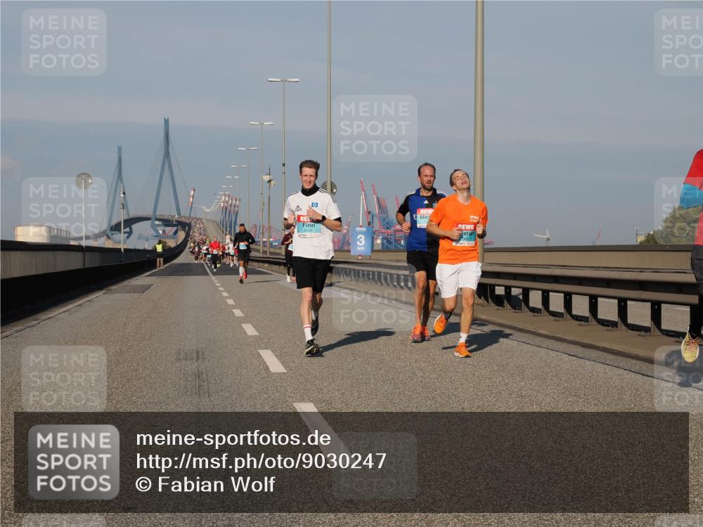 03.10.2025 - Köhlbrandbrückenlauf Fabian Wolf http://msf.ph/oto/9030247 03.10.2025 09:44:50 Position 3 3, 423 meine-sportfotos.de