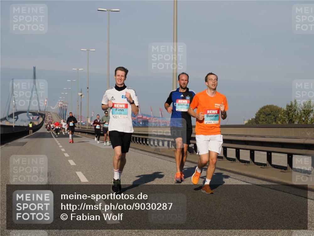 03.10.2025 - Köhlbrandbrückenlauf Fabian Wolf http://msf.ph/oto/9030287 03.10.2025 09:44:52 Position 3 3155, 1215, 1423 meine-sportfotos.de