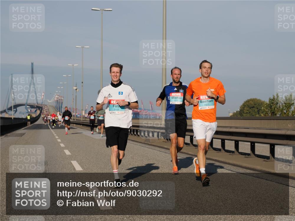 03.10.2025 - Köhlbrandbrückenlauf Fabian Wolf http://msf.ph/oto/9030292 03.10.2025 09:44:52 Position 3 3155, 1215, 1423 meine-sportfotos.de