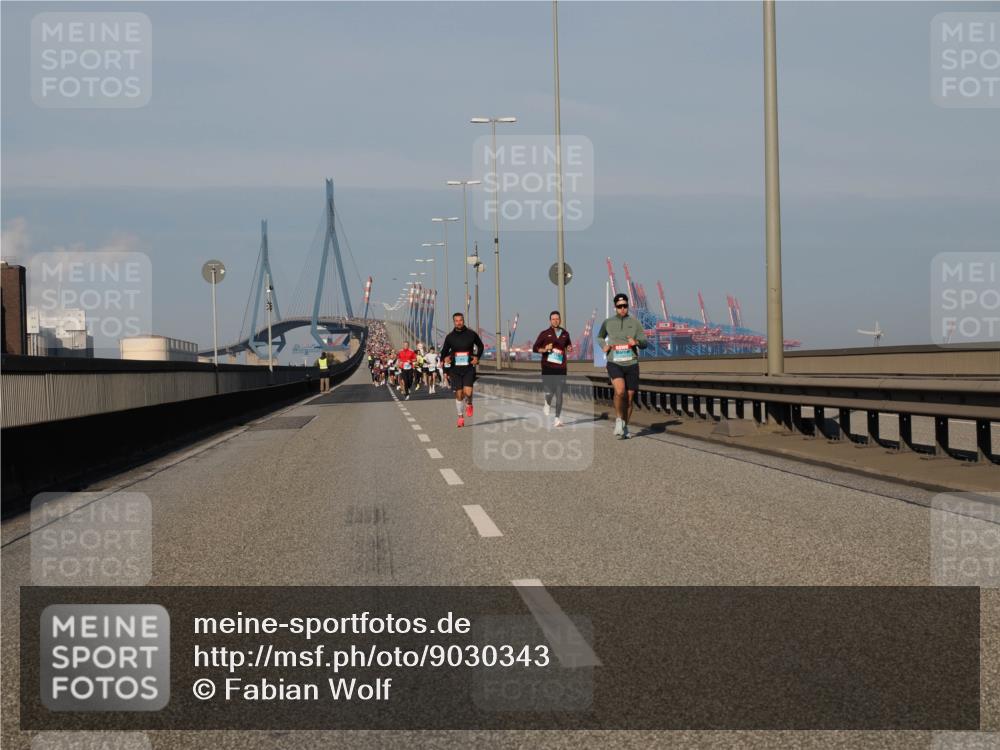 03.10.2025 - Köhlbrandbrückenlauf Fabian Wolf http://msf.ph/oto/9030343 03.10.2025 09:44:54 Position 3  meine-sportfotos.de