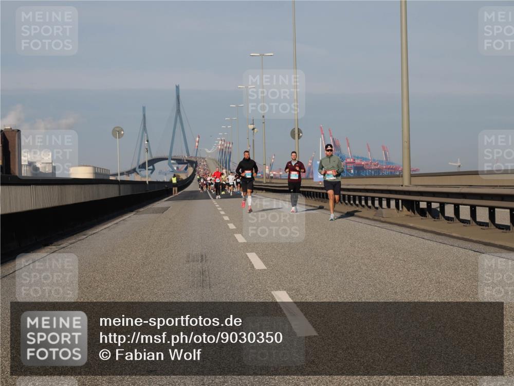 03.10.2025 - Köhlbrandbrückenlauf Fabian Wolf http://msf.ph/oto/9030350 03.10.2025 09:44:54 Position 3  meine-sportfotos.de