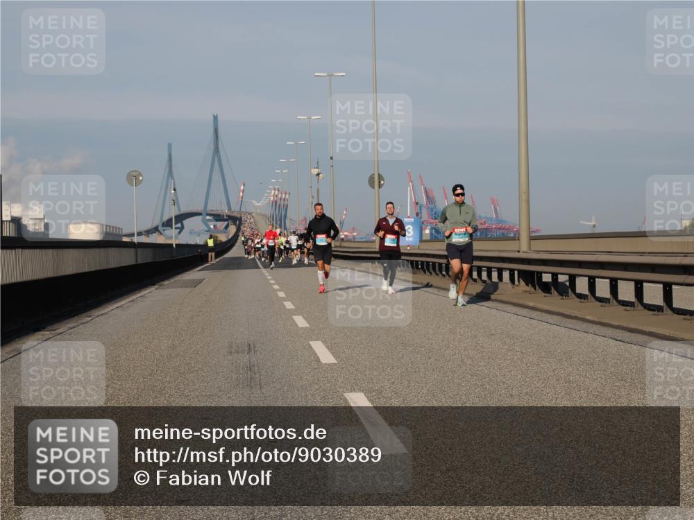 03.10.2025 - Köhlbrandbrückenlauf Fabian Wolf http://msf.ph/oto/9030389 03.10.2025 09:44:56 Position 3  meine-sportfotos.de