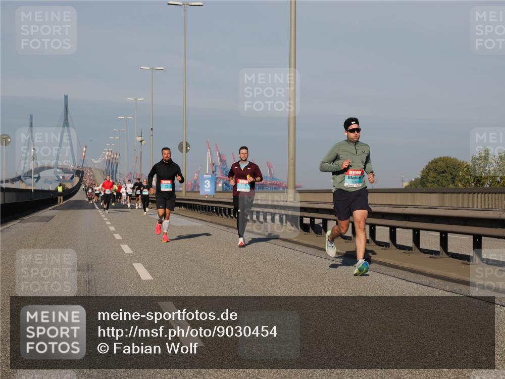 03.10.2025 - Köhlbrandbrückenlauf Fabian Wolf http://msf.ph/oto/9030454 03.10.2025 09:44:58 Position 3 1143 meine-sportfotos.de