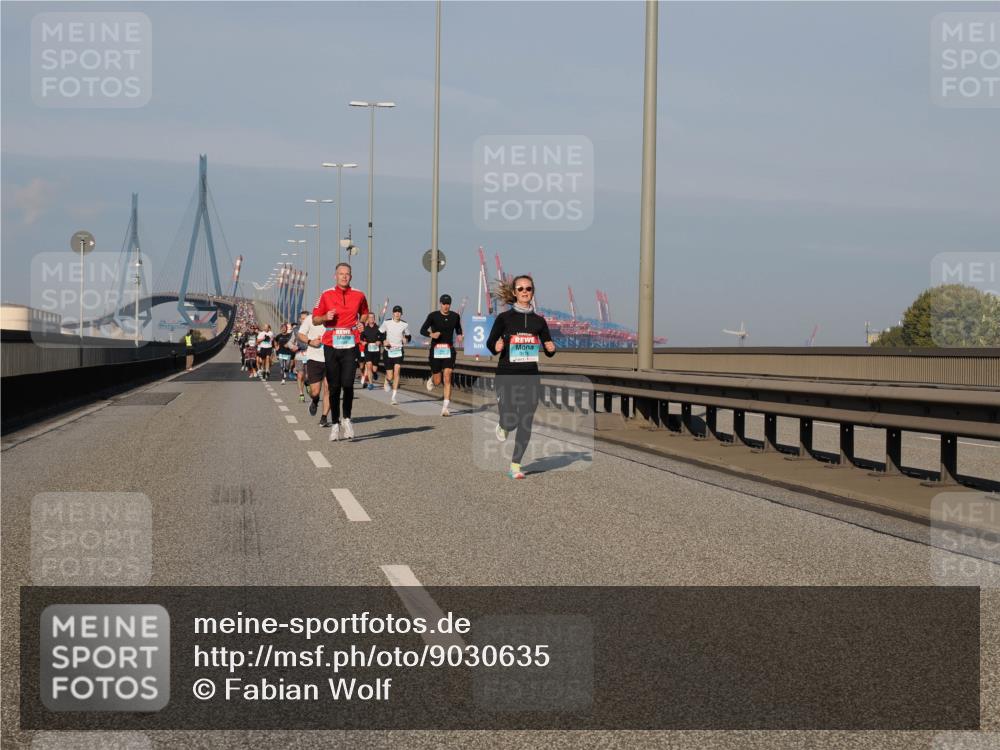 03.10.2025 - Köhlbrandbrückenlauf Fabian Wolf http://msf.ph/oto/9030635 03.10.2025 09:45:07 Position 3 3 meine-sportfotos.de