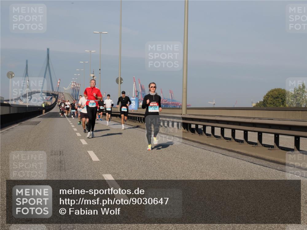03.10.2025 - Köhlbrandbrückenlauf Fabian Wolf http://msf.ph/oto/9030647 03.10.2025 09:45:08 Position 3 3174 meine-sportfotos.de