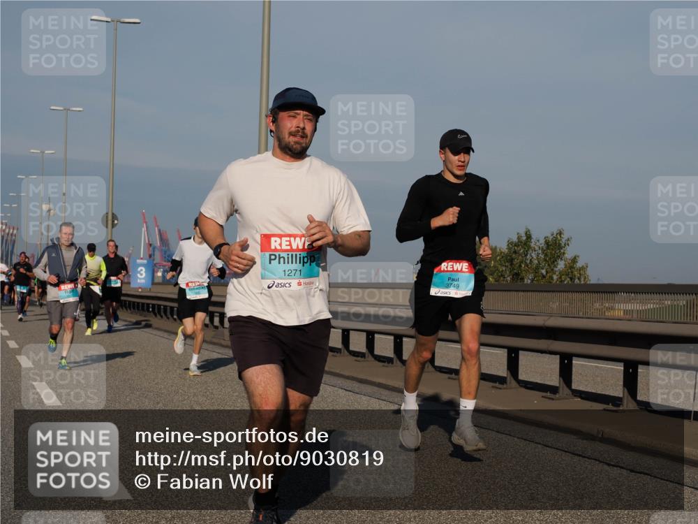 03.10.2025 - Köhlbrandbrückenlauf Fabian Wolf http://msf.ph/oto/9030819 03.10.2025 09:45:14 Position 3 3, 1271, 3749 meine-sportfotos.de
