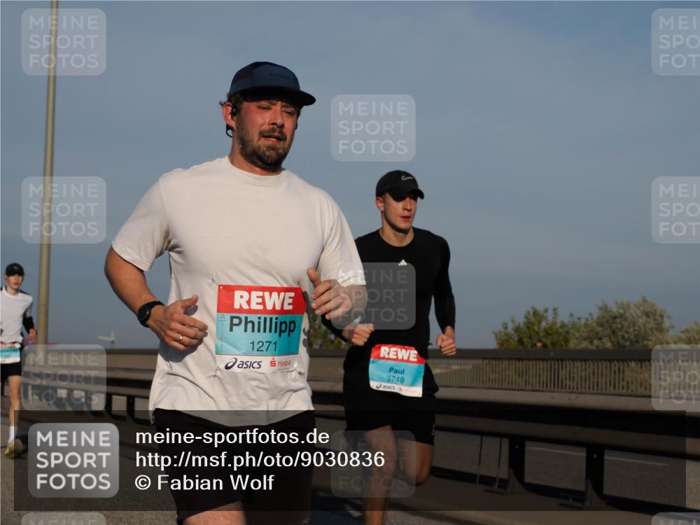 03.10.2025 - Köhlbrandbrückenlauf Fabian Wolf http://msf.ph/oto/9030836 03.10.2025 09:45:15 Position 3 1271, 3749 meine-sportfotos.de