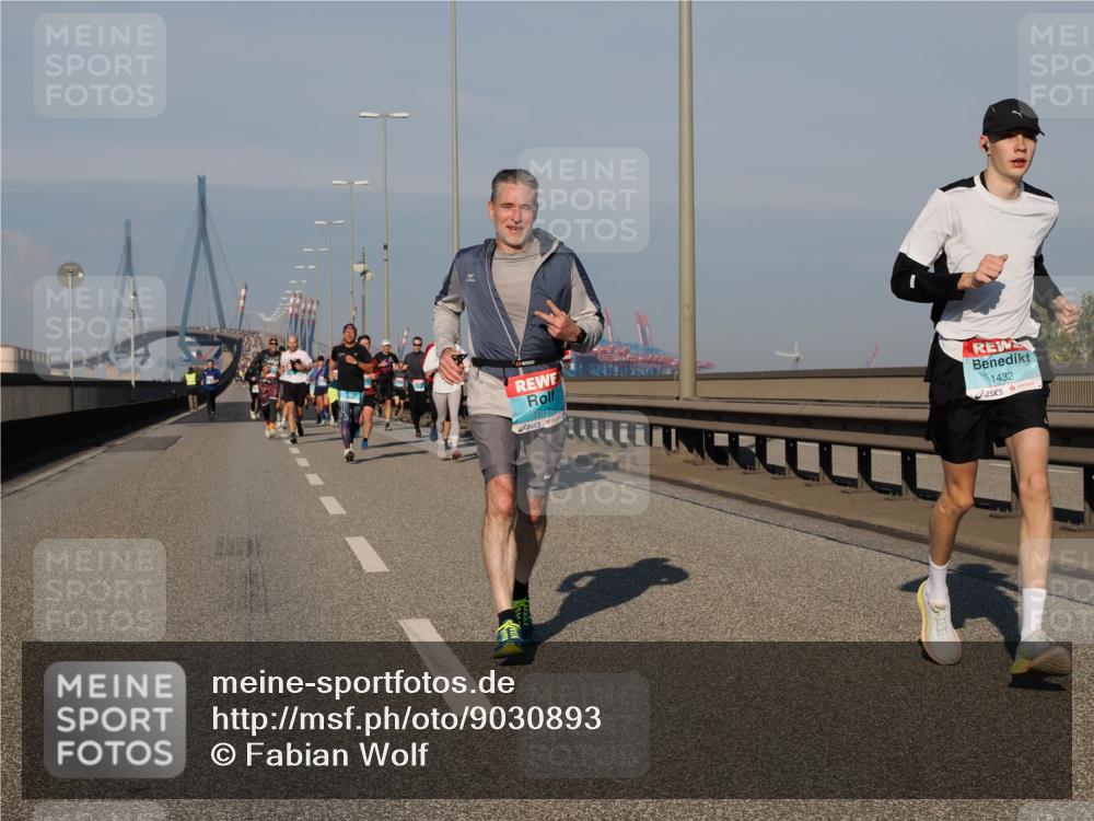 03.10.2025 - Köhlbrandbrückenlauf Fabian Wolf http://msf.ph/oto/9030893 03.10.2025 09:45:17 Position 3 161, 1432 meine-sportfotos.de