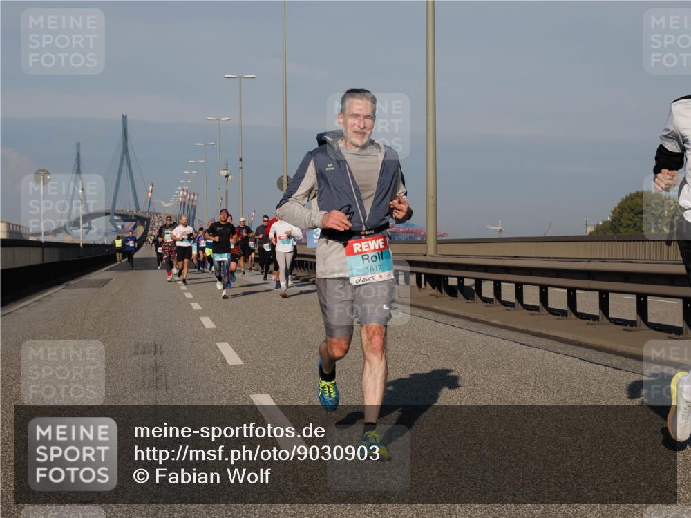 03.10.2025 - Köhlbrandbrückenlauf Fabian Wolf http://msf.ph/oto/9030903 03.10.2025 09:45:17 Position 3 1617 meine-sportfotos.de