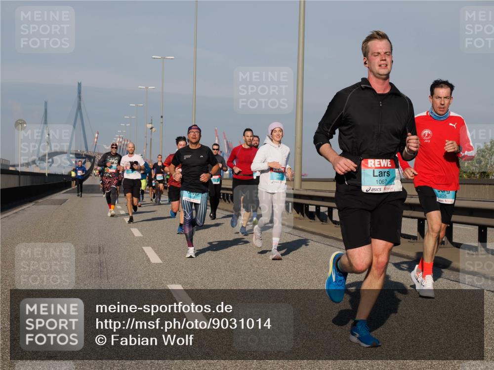 03.10.2025 - Köhlbrandbrückenlauf Fabian Wolf http://msf.ph/oto/9031014 03.10.2025 09:45:22 Position 3 1067, 3525 meine-sportfotos.de