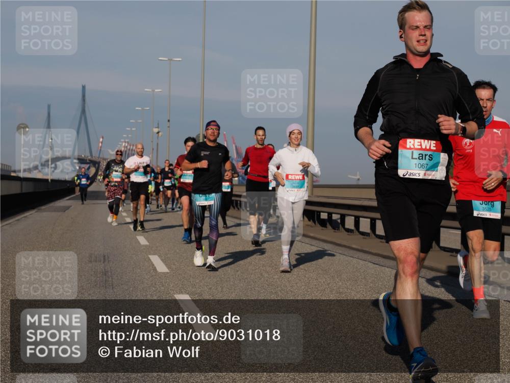 03.10.2025 - Köhlbrandbrückenlauf Fabian Wolf http://msf.ph/oto/9031018 03.10.2025 09:45:22 Position 3 3837, 1067, 3525 meine-sportfotos.de