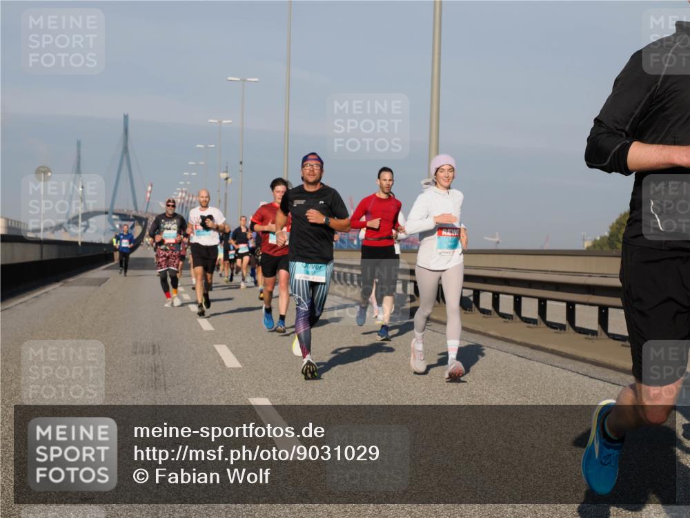 03.10.2025 - Köhlbrandbrückenlauf Fabian Wolf http://msf.ph/oto/9031029 03.10.2025 09:45:22 Position 3  meine-sportfotos.de