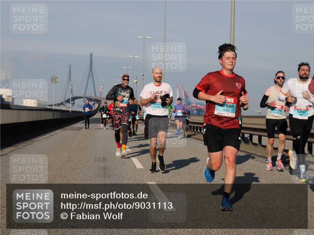 03.10.2025 - Köhlbrandbrückenlauf Fabian Wolf http://msf.ph/oto/9031113 03.10.2025 09:45:25 Position 3 2788, 1075, 3340, 1269 meine-sportfotos.de