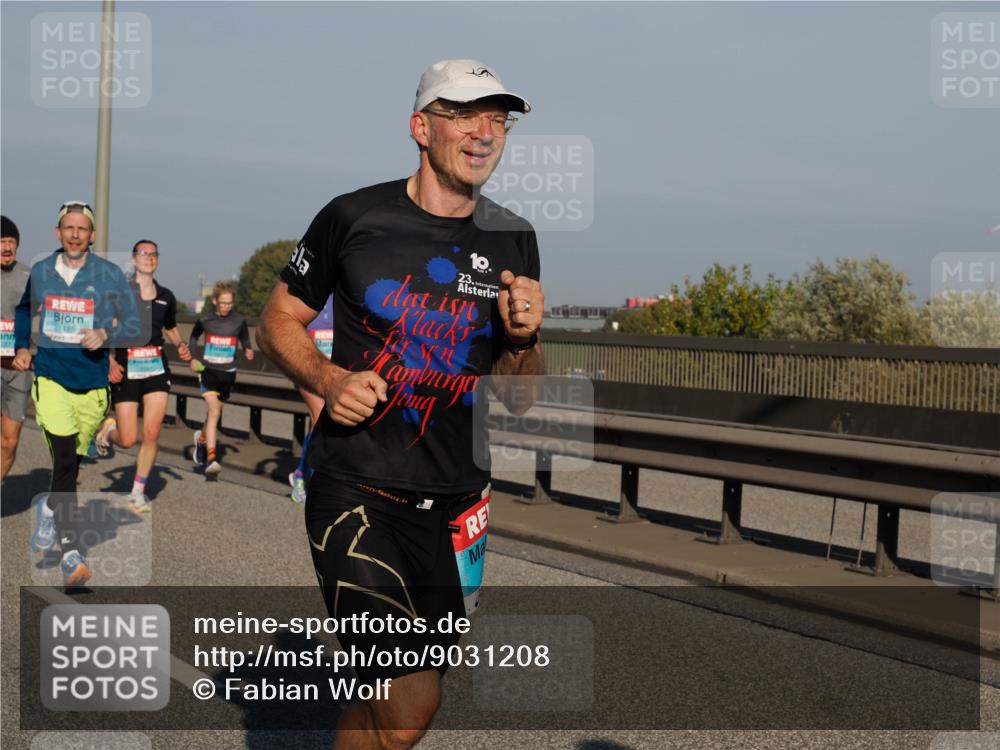 03.10.2025 - Köhlbrandbrückenlauf Fabian Wolf http://msf.ph/oto/9031208 03.10.2025 09:45:30 Position 3 237, 1185, 23 meine-sportfotos.de