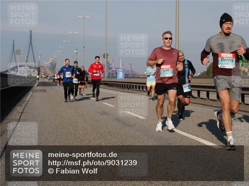 03.10.2025 - Köhlbrandbrückenlauf Fabian Wolf http://msf.ph/oto/9031239 03.10.2025 09:45:31 Position 3 3, 1411, 48, 1237 meine-sportfotos.de