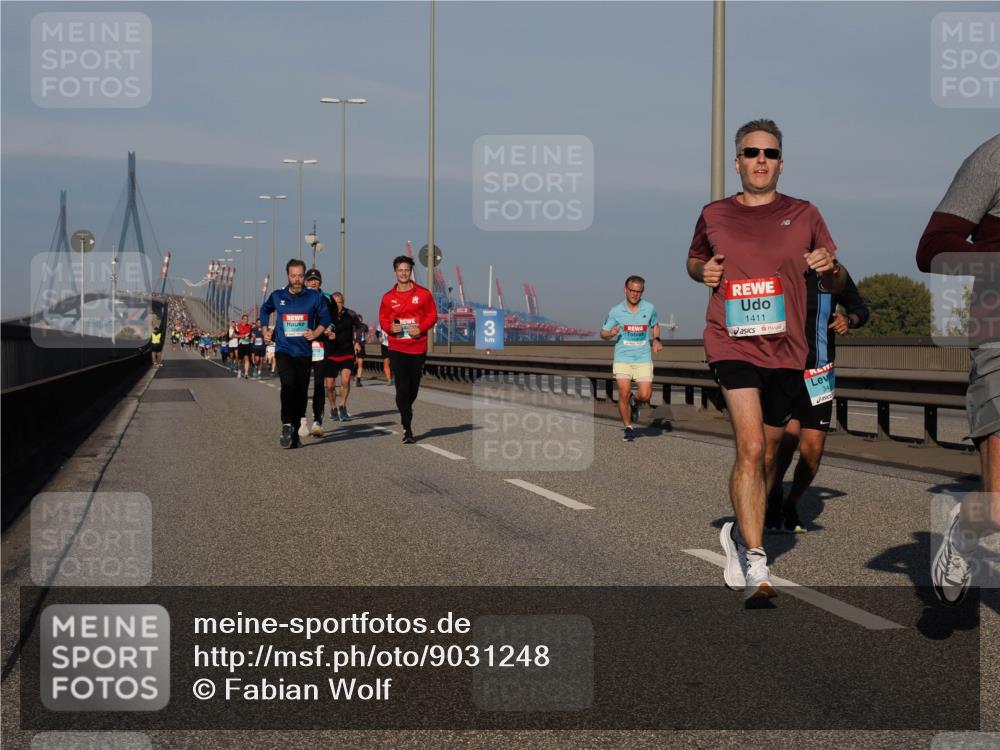 03.10.2025 - Köhlbrandbrückenlauf Fabian Wolf http://msf.ph/oto/9031248 03.10.2025 09:45:32 Position 3 1411 meine-sportfotos.de