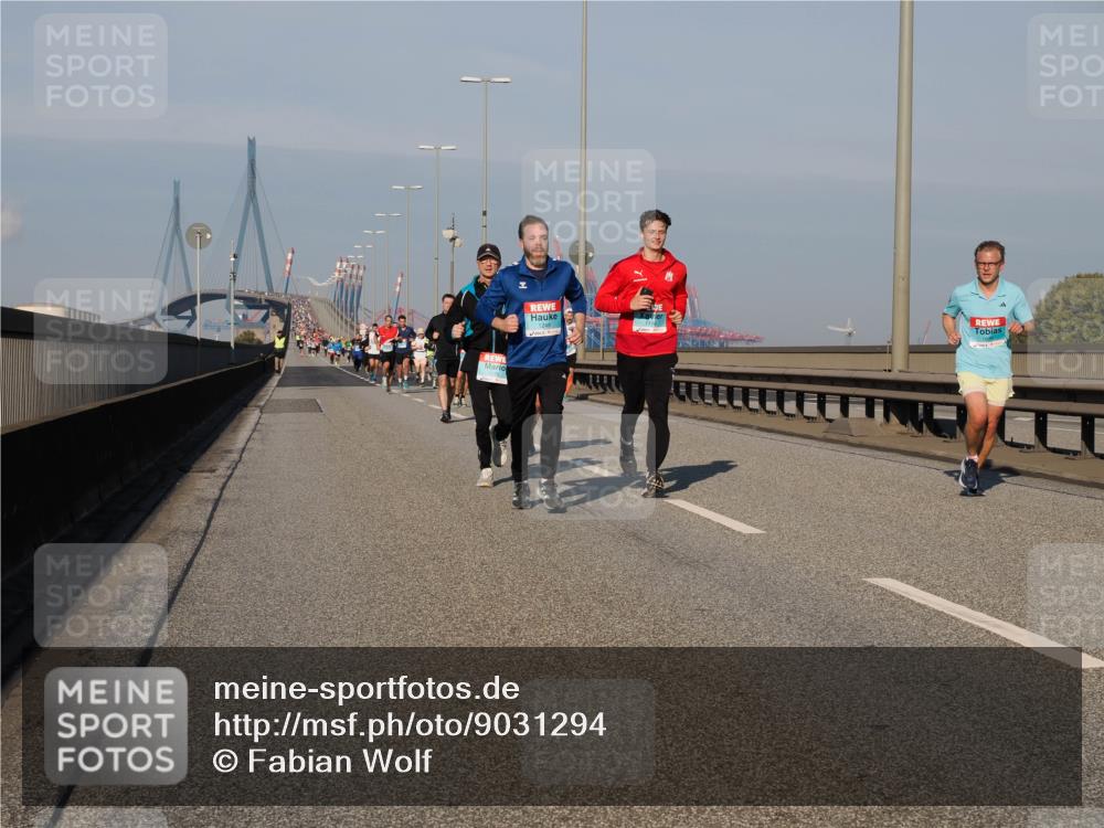03.10.2025 - Köhlbrandbrückenlauf Fabian Wolf http://msf.ph/oto/9031294 03.10.2025 09:45:34 Position 3  meine-sportfotos.de