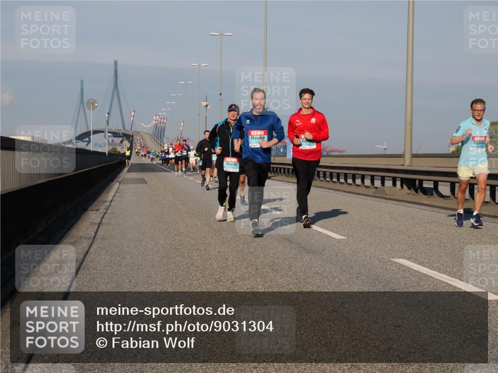 03.10.2025 - Köhlbrandbrückenlauf Fabian Wolf http://msf.ph/oto/9031304 03.10.2025 09:45:34 Position 3 1240 meine-sportfotos.de