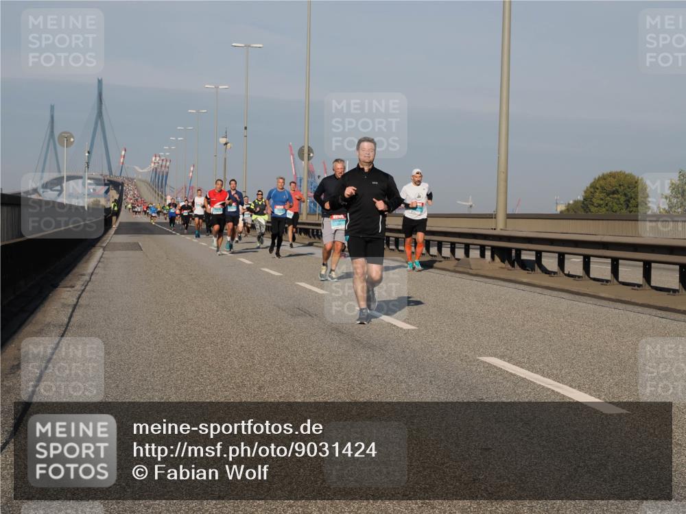 03.10.2025 - Köhlbrandbrückenlauf Fabian Wolf http://msf.ph/oto/9031424 03.10.2025 09:45:39 Position 3  meine-sportfotos.de