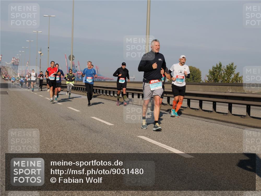 03.10.2025 - Köhlbrandbrückenlauf Fabian Wolf http://msf.ph/oto/9031480 03.10.2025 09:45:42 Position 3 3137 meine-sportfotos.de