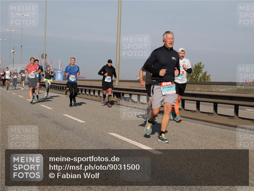 03.10.2025 - Köhlbrandbrückenlauf Fabian Wolf http://msf.ph/oto/9031500 03.10.2025 09:45:43 Position 3 3, 3137 meine-sportfotos.de