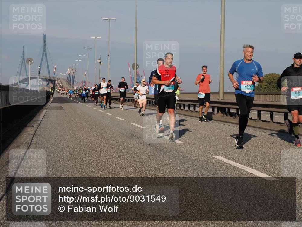 03.10.2025 - Köhlbrandbrückenlauf Fabian Wolf http://msf.ph/oto/9031549 03.10.2025 09:45:46 Position 3 1247, 2709 meine-sportfotos.de