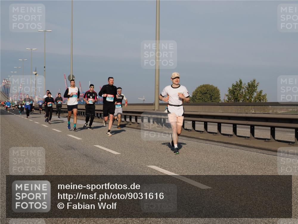 03.10.2025 - Köhlbrandbrückenlauf Fabian Wolf http://msf.ph/oto/9031616 03.10.2025 09:45:51 Position 3  meine-sportfotos.de