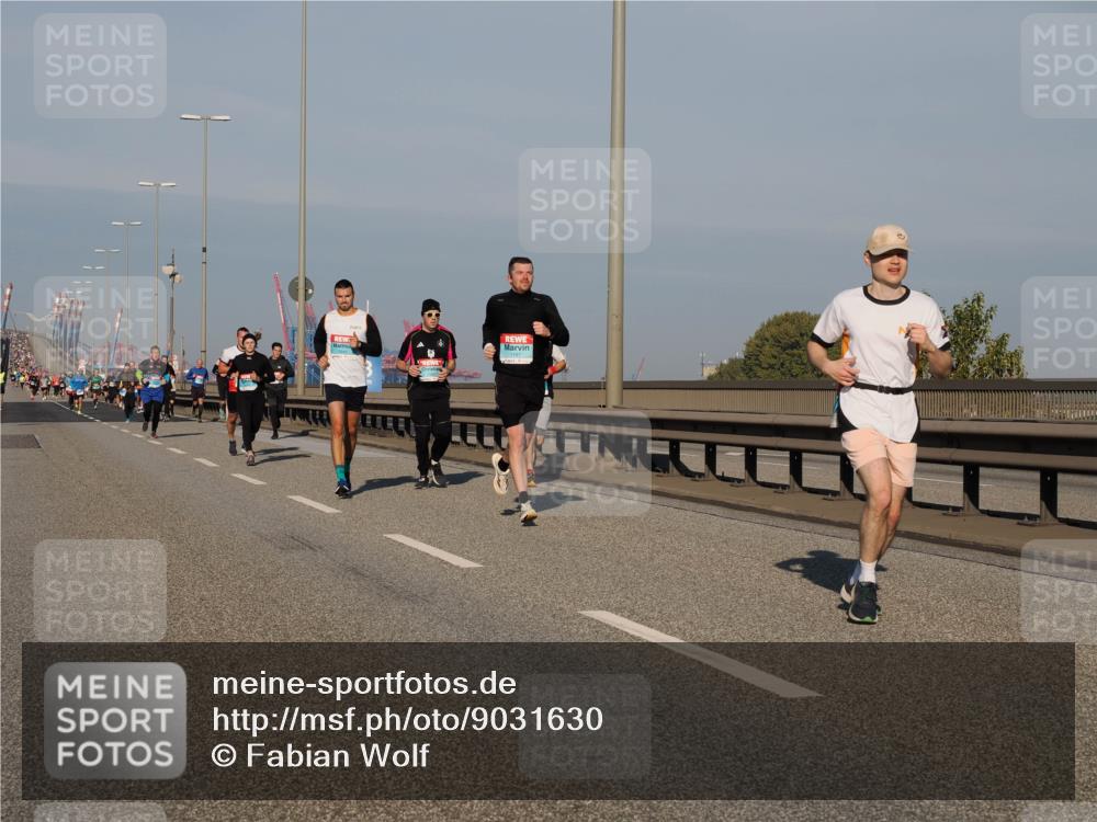 03.10.2025 - Köhlbrandbrückenlauf Fabian Wolf http://msf.ph/oto/9031630 03.10.2025 09:45:52 Position 3  meine-sportfotos.de
