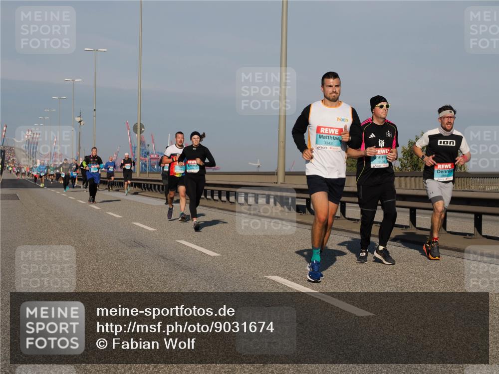 03.10.2025 - Köhlbrandbrückenlauf Fabian Wolf http://msf.ph/oto/9031674 03.10.2025 09:45:56 Position 3 2004, 3343, 1109 meine-sportfotos.de