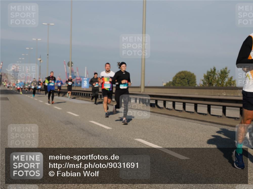 03.10.2025 - Köhlbrandbrückenlauf Fabian Wolf http://msf.ph/oto/9031691 03.10.2025 09:45:57 Position 3 3 meine-sportfotos.de