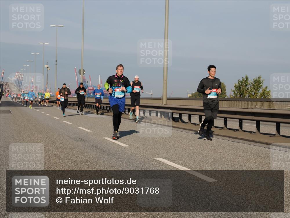 03.10.2025 - Köhlbrandbrückenlauf Fabian Wolf http://msf.ph/oto/9031768 03.10.2025 09:46:02 Position 3  meine-sportfotos.de
