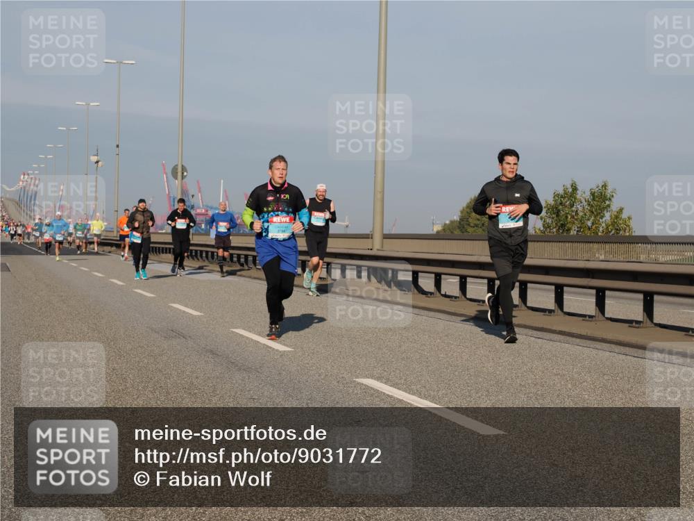 03.10.2025 - Köhlbrandbrückenlauf Fabian Wolf http://msf.ph/oto/9031772 03.10.2025 09:46:02 Position 3 3794 meine-sportfotos.de