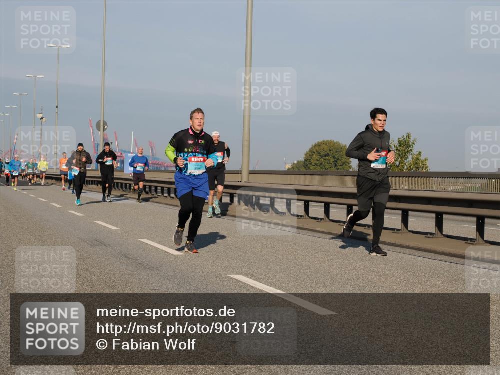 03.10.2025 - Köhlbrandbrückenlauf Fabian Wolf http://msf.ph/oto/9031782 03.10.2025 09:46:02 Position 3 3794 meine-sportfotos.de